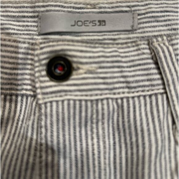 Joe’s Jeans Black and White Striped Shorts in a Womens Size 29 - Picture 3 of 6